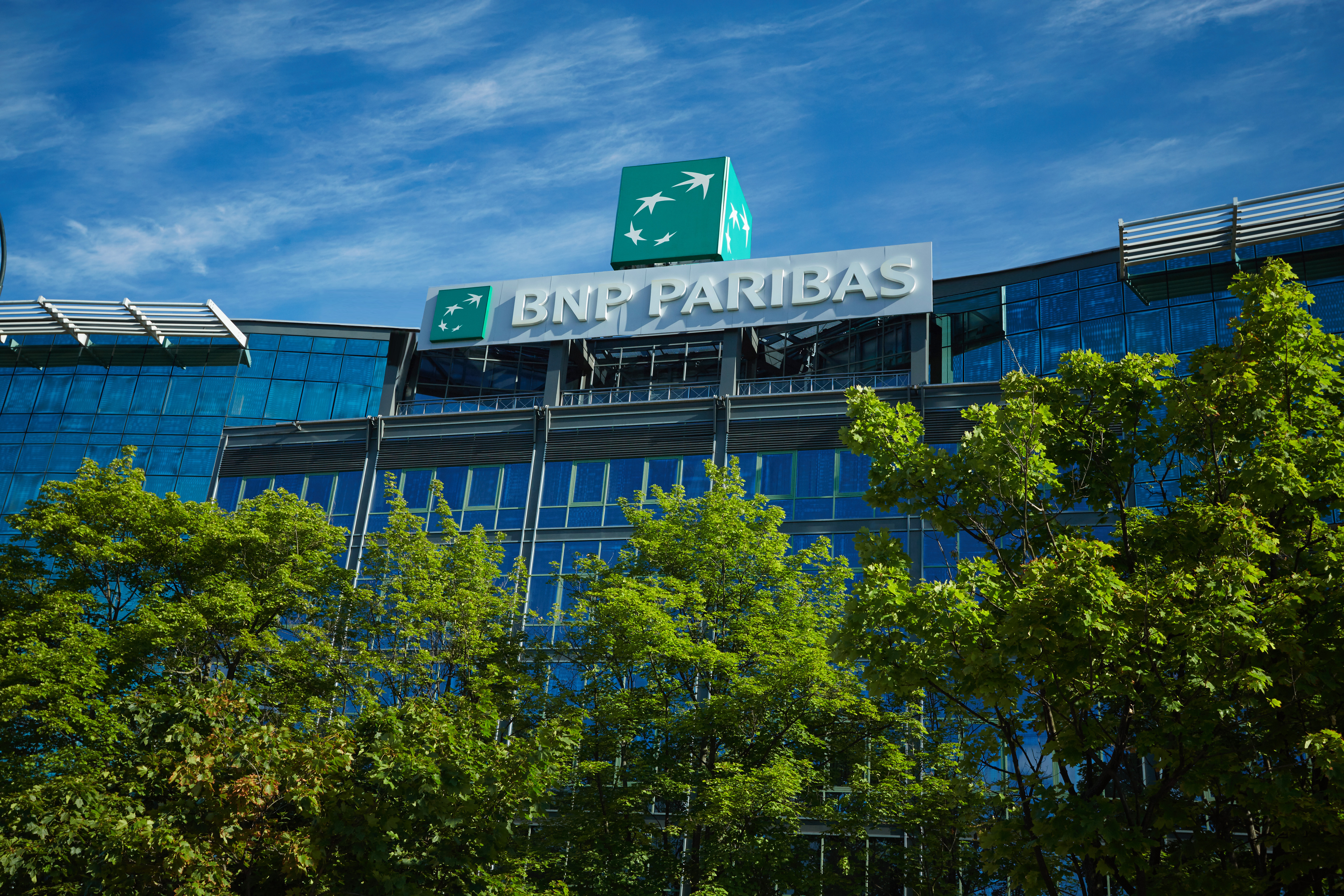 Bank BNP Paribas pracuje nad pierwszym na rynku bankowym zewnętrznym systemem ERP w chmurze